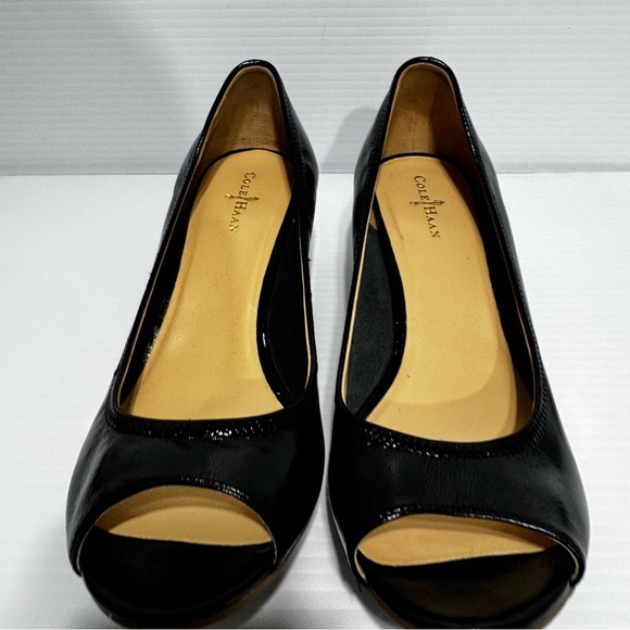 Cole Haan Black Patent Peep Toes Wedge Heels Size 9 - Picture 5 of 12